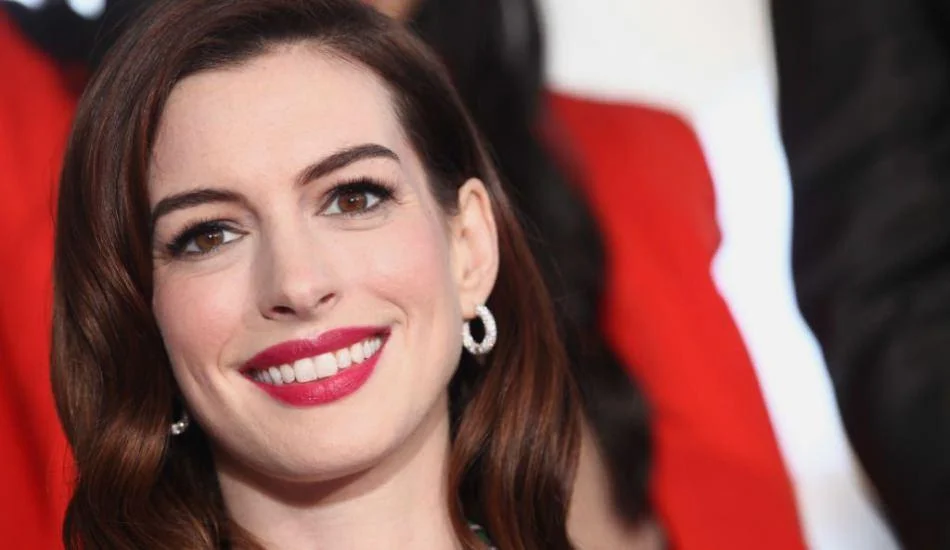Anne Hathaway ikinci sefer gebe olduğunu takipçileriyle paylaştı!