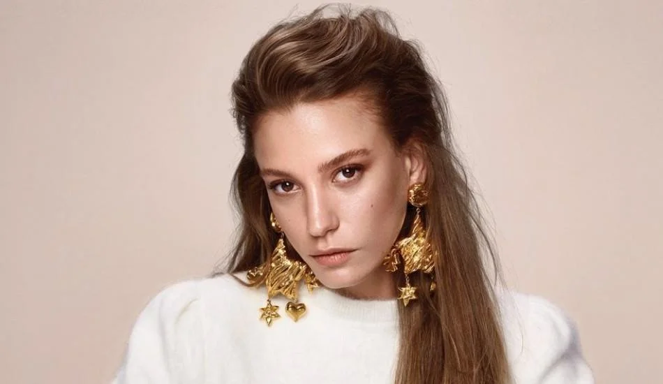 Serenay Sarıkaya tatil dönüşü temposuna kaldığı yerden devam edecek!