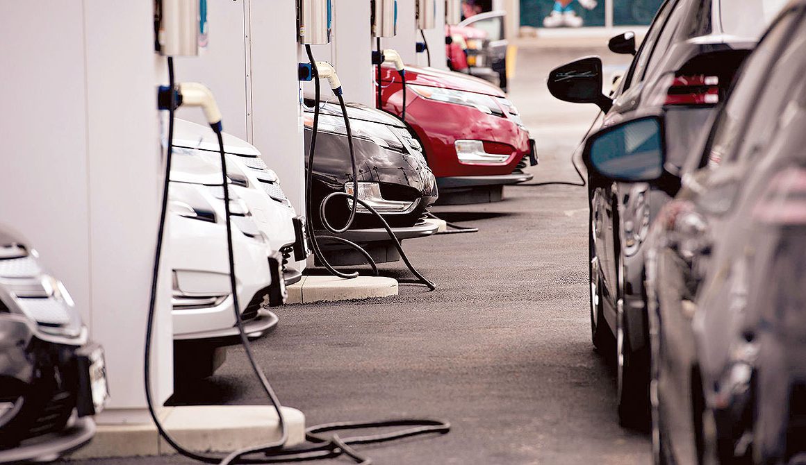 Elektrikli Araç Şarj İstasyonları ve Yenilenebilir Enerji: Hangi İlişkiler Vardır?